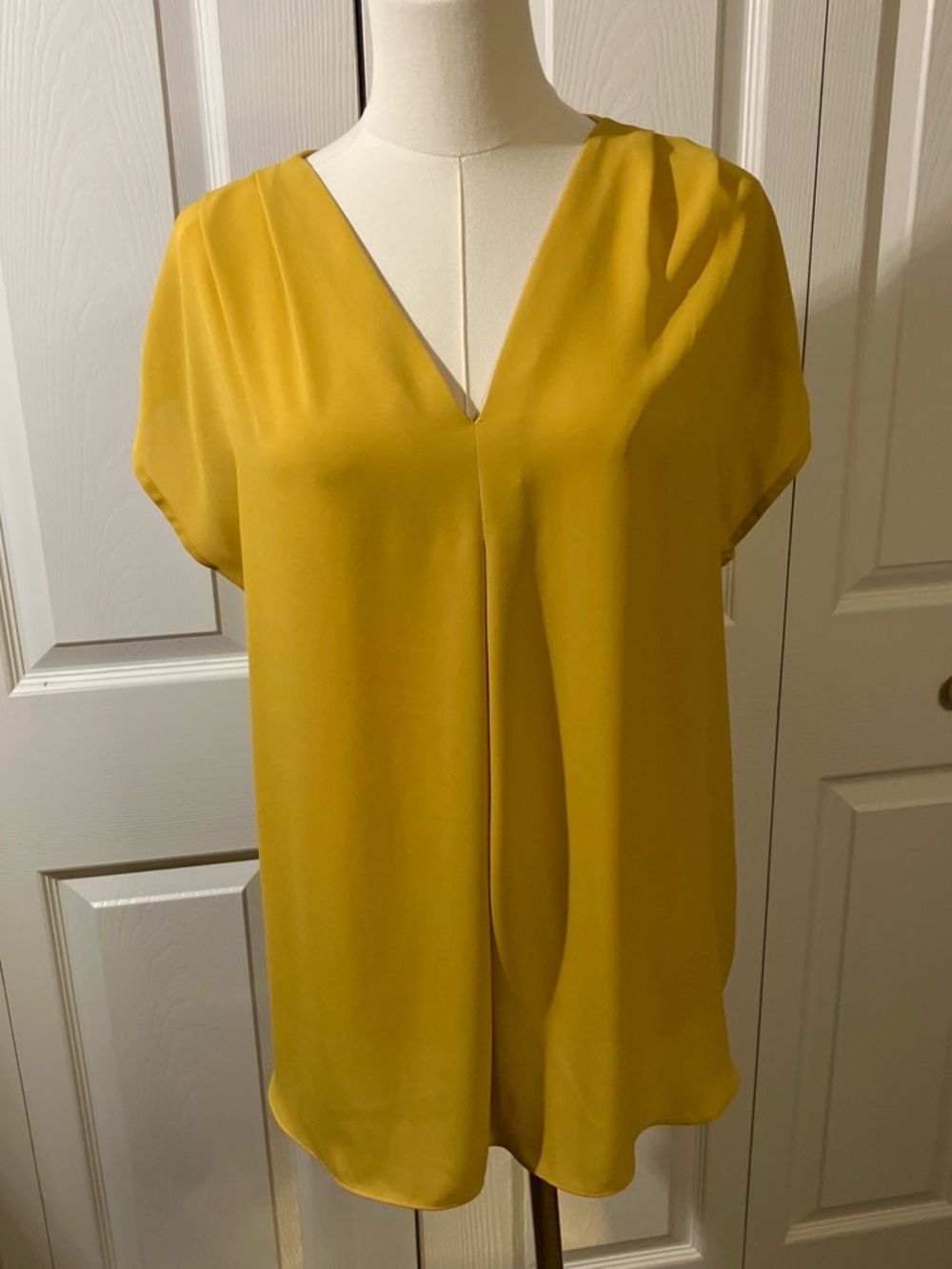 INC International Concepts Mustard V-Neck Short Sleeve Blouse